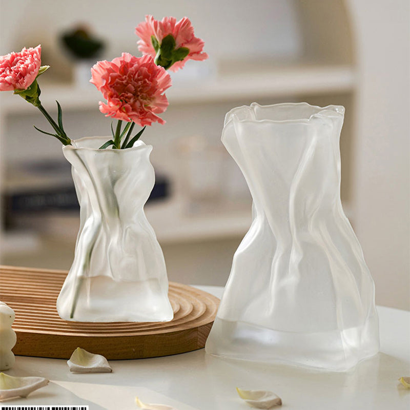 Crystal Clear Wrinkled Glass Vase – Modern and Artistic