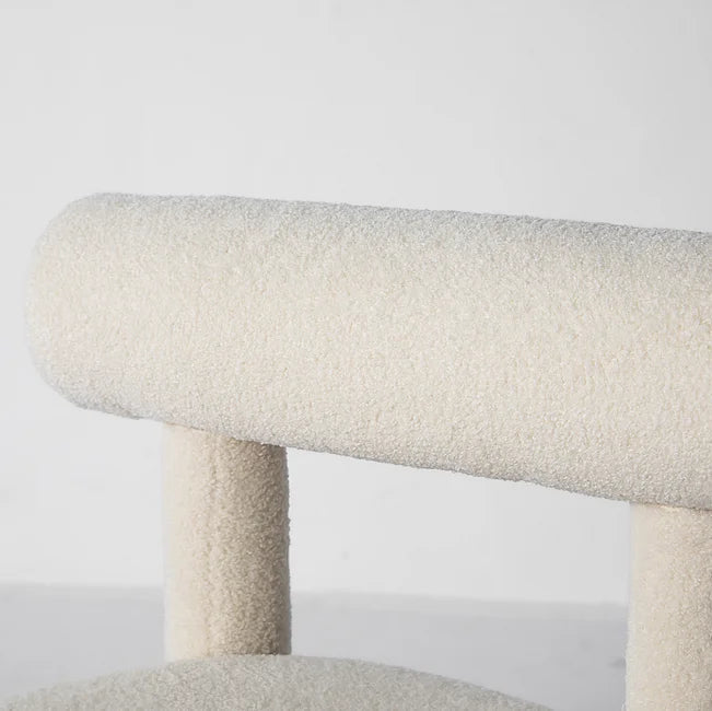 Modern Bouclé Accent Chair | Sculptural Comfort in Ivory Upholstery